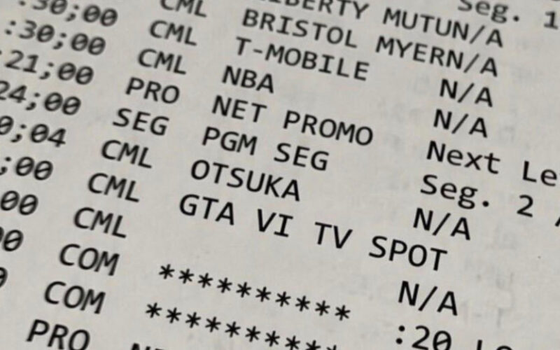 Grille de programmes d’une chaîne de télévision où figure la ligne « GTA VI TV SPOT » parmi les publicités