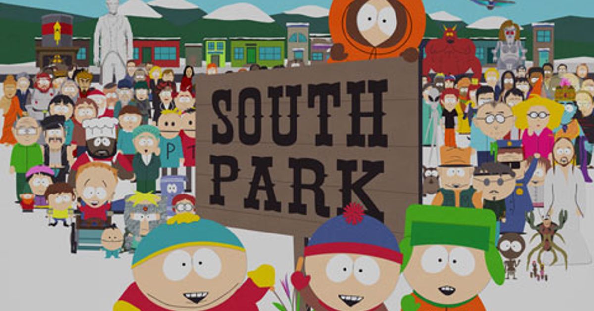 Visuel officiel de South Park : Cartman, Stan et Kyle devant le panneau en bois South Park, entourés des habitants de la ville
